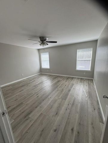 915 Churchill Farms DR, Georgetown, TX 78626