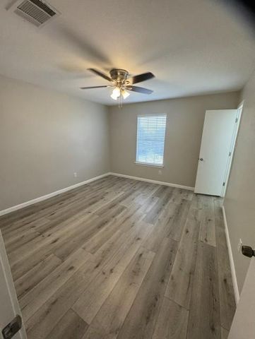 915 Churchill Farms DR, Georgetown, TX 78626