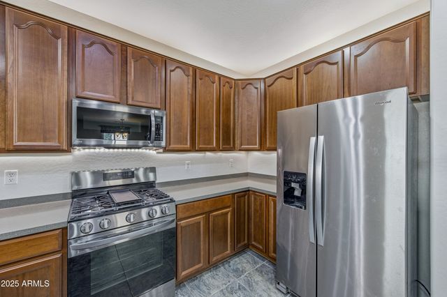 42448 W ALMIRA Drive, Maricopa, AZ 85138