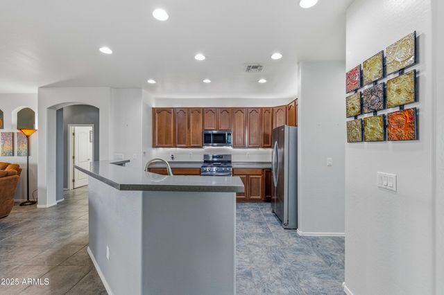 42448 W ALMIRA Drive, Maricopa, AZ 85138