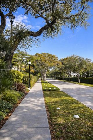 7703 Camino Real A-412, Miami, FL 33143