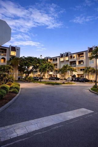 7703 Camino Real A-412, Miami, FL 33143