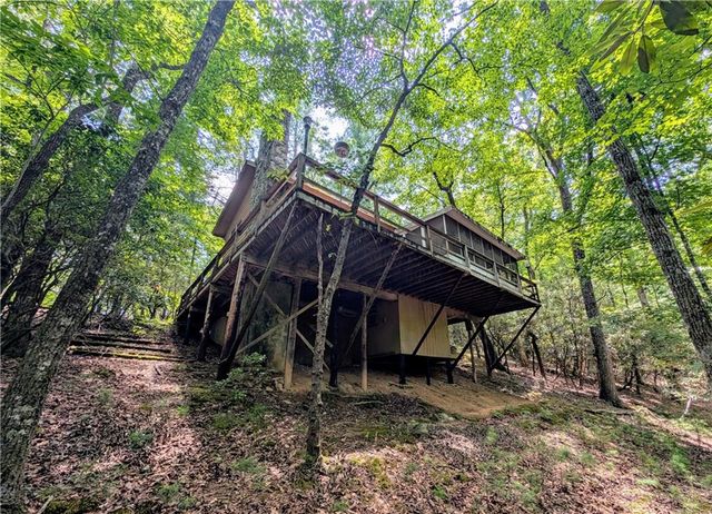 725 Blue Ridge Drive, Sautee Nacoochee, GA 30571