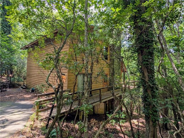 725 Blue Ridge Drive, Sautee Nacoochee, GA 30571