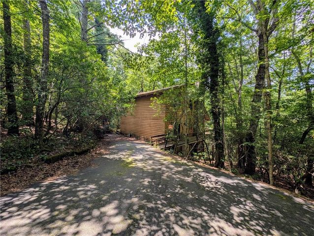 725 Blue Ridge Drive, Sautee Nacoochee, GA 30571