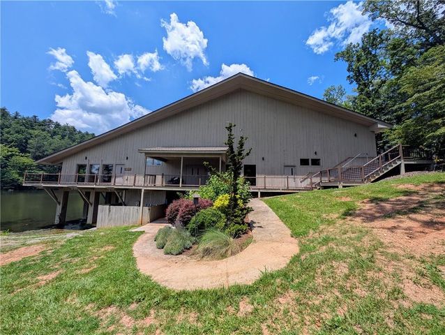 725 Blue Ridge Drive, Sautee Nacoochee, GA 30571