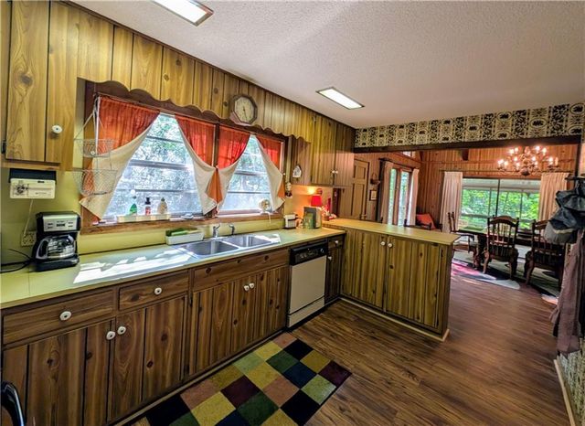 725 Blue Ridge Drive, Sautee Nacoochee, GA 30571