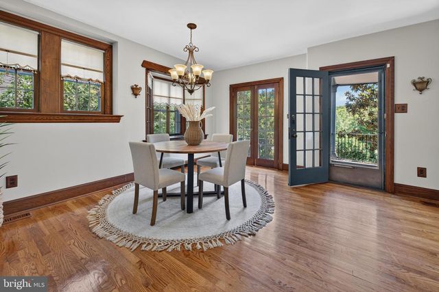 319 N NEWTON LAKE DR, Collingswood, NJ 08108