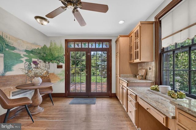 319 N NEWTON LAKE DR, Collingswood, NJ 08108