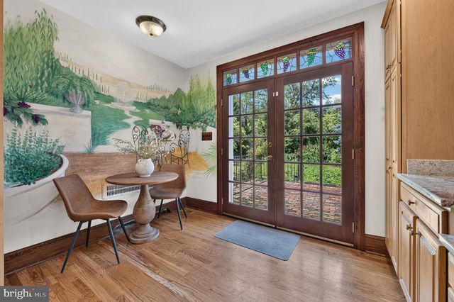 319 N NEWTON LAKE DR, Collingswood, NJ 08108