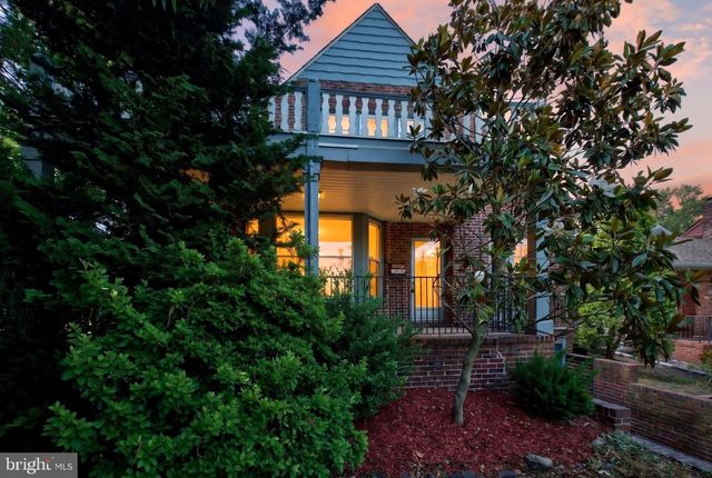 319 N NEWTON LAKE DR, Collingswood, NJ 08108