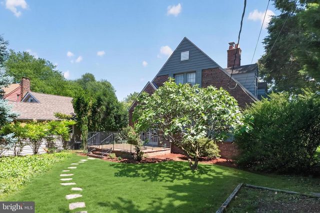 319 N NEWTON LAKE DR, Collingswood, NJ 08108