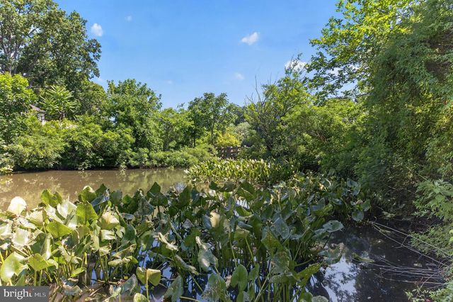 319 N NEWTON LAKE DR, Collingswood, NJ 08108