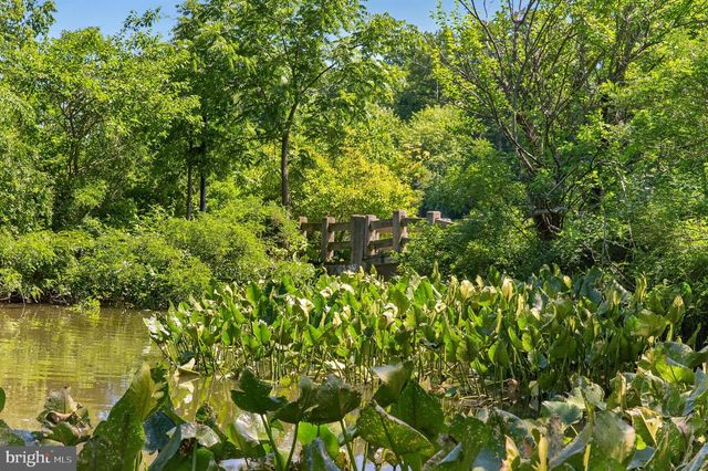 319 N NEWTON LAKE DR, Collingswood, NJ 08108