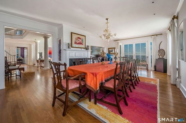 84 Johnsons Point Road, Branford, CT 06405