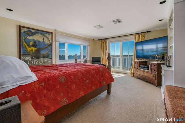 84 Johnsons Point Road, Branford, CT 06405