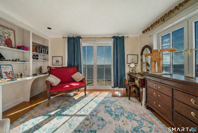 84 Johnsons Point Road, Branford, CT 06405