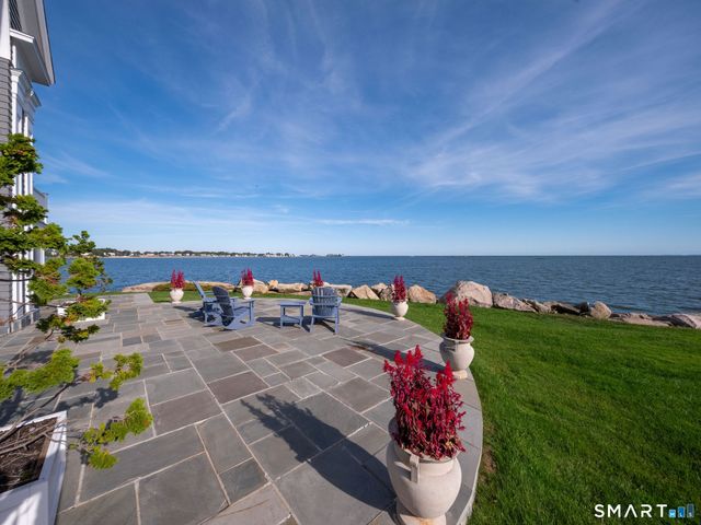 84 Johnsons Point Road, Branford, CT 06405