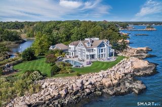 84 Johnsons Point Road, Branford, CT 06405