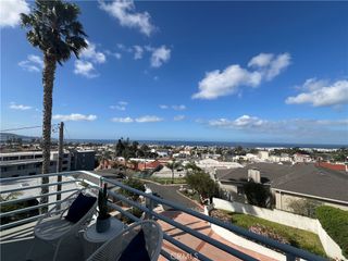 867 Aubrey Court 2, Hermosa Beach, CA 90254