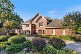 16 Hickory Creek Drive, Little Rock, AR 72212