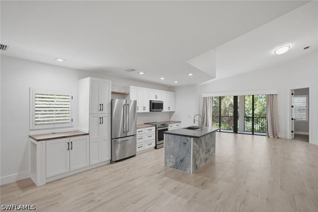 27024 Adriana CIR 201, Bonita Springs, FL 34135