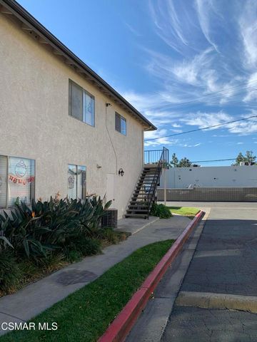 2033 Calle La Sombra 4, Simi Valley, CA 93063