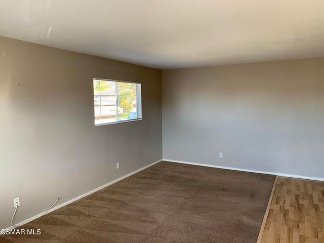 2033 Calle La Sombra 4, Simi Valley, CA 93063