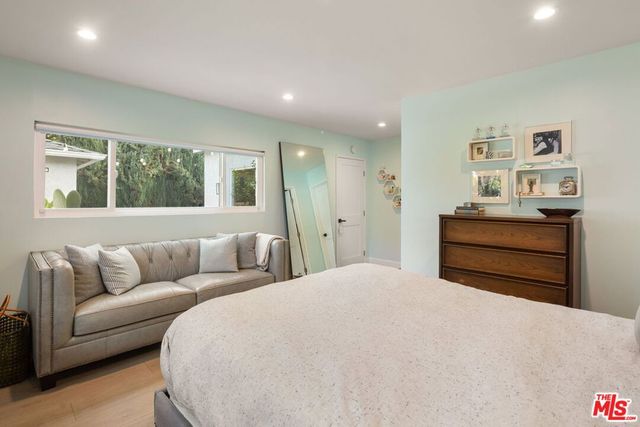 14745 Cumpston Street, Sherman Oaks, CA 91411