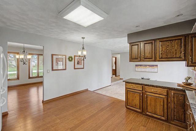 24 Lori Lane Court, Geneseo, IL 61254