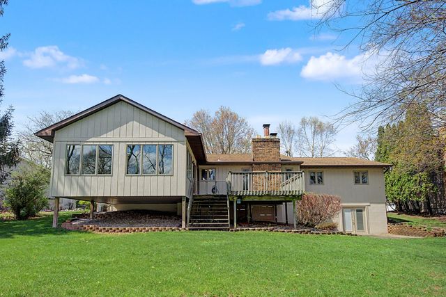 24 Lori Lane Court, Geneseo, IL 61254