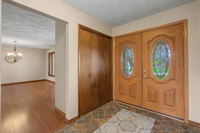 24 Lori Lane Court, Geneseo, IL 61254