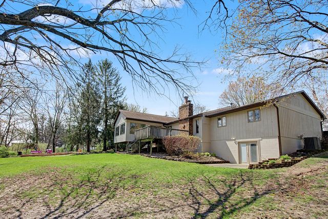 24 Lori Lane Court, Geneseo, IL 61254