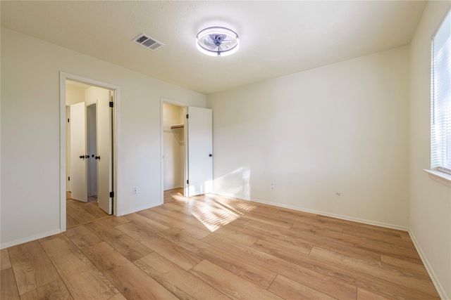 462 Capehill Drive, Houston, TX 77598