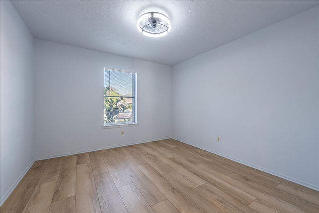 462 Capehill Drive, Houston, TX 77598