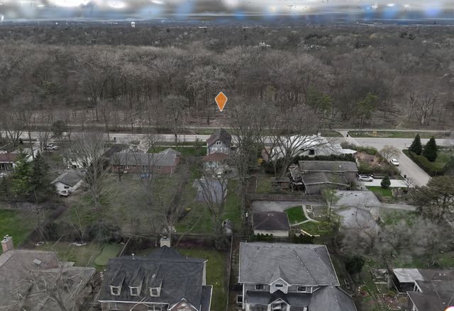 933 Harms Road, Glenview, IL 60025