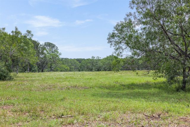 401 FM 672, Dale, TX 78616