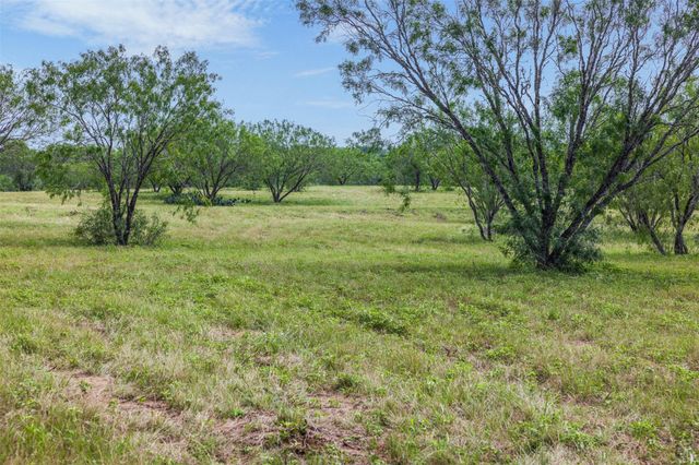 401 FM 672, Dale, TX 78616