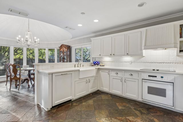 6515 Calais Drive, Dallas, TX 75254