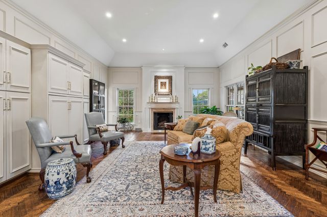 6515 Calais Drive, Dallas, TX 75254