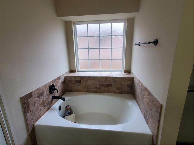 16113 Juliet Drive, Edmond, OK 73013