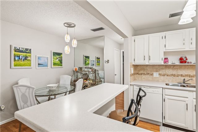 11 Vista Gardens Trail 204, Vero Beach, FL 32962