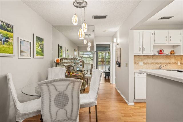 11 Vista Gardens Trail 204, Vero Beach, FL 32962