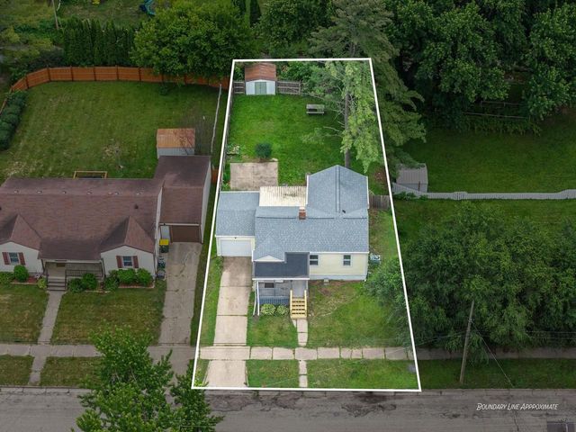 226 N Oak Street, Reedsburg, WI 53959