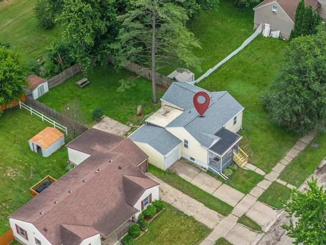 226 N Oak Street, Reedsburg, WI 53959