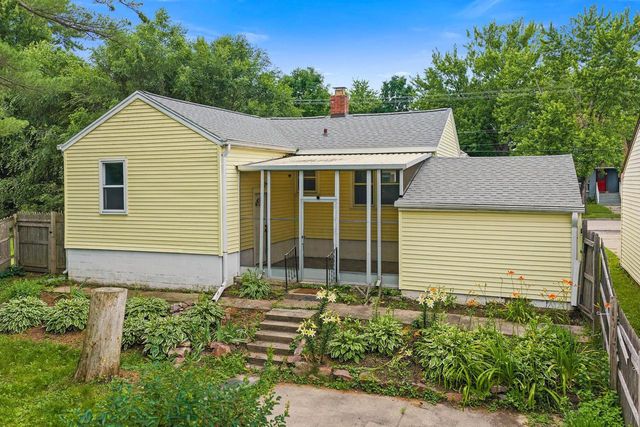 226 N Oak Street, Reedsburg, WI 53959