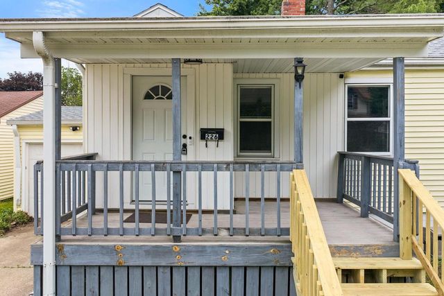 226 N Oak Street, Reedsburg, WI 53959