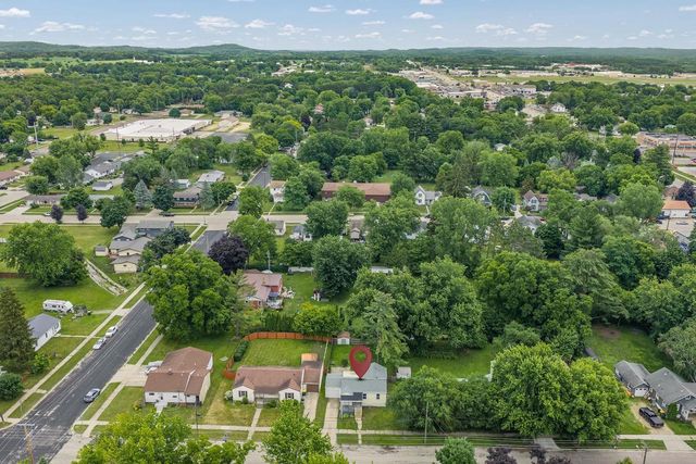 226 N Oak Street, Reedsburg, WI 53959
