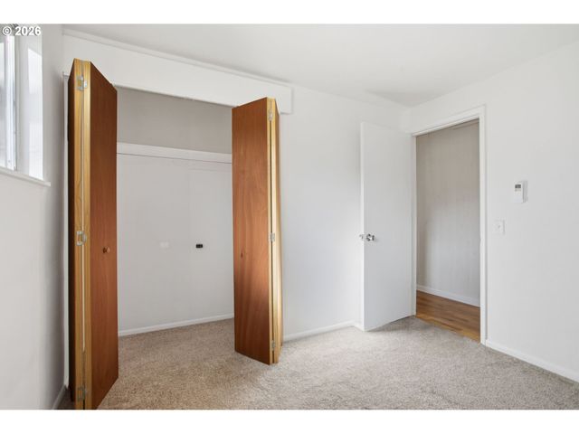 4295 FERRY St, Eugene, OR 97405