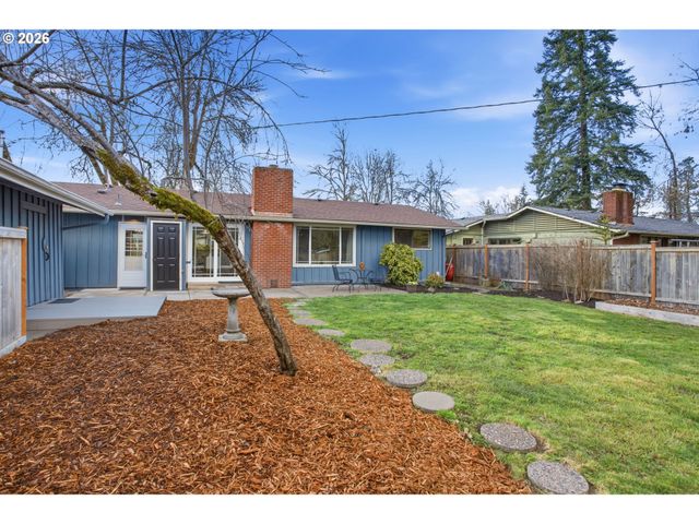 4295 FERRY St, Eugene, OR 97405